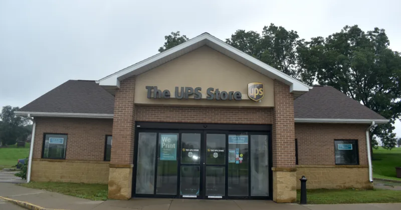 UPS Store closes after over 20 years in Marshalltown